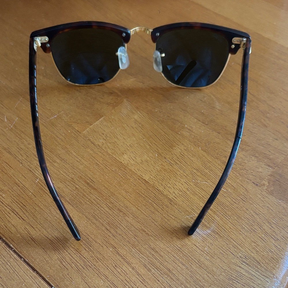 Ray-Ban Classic Clubmaster Sunglasses - Picture 2 of 4